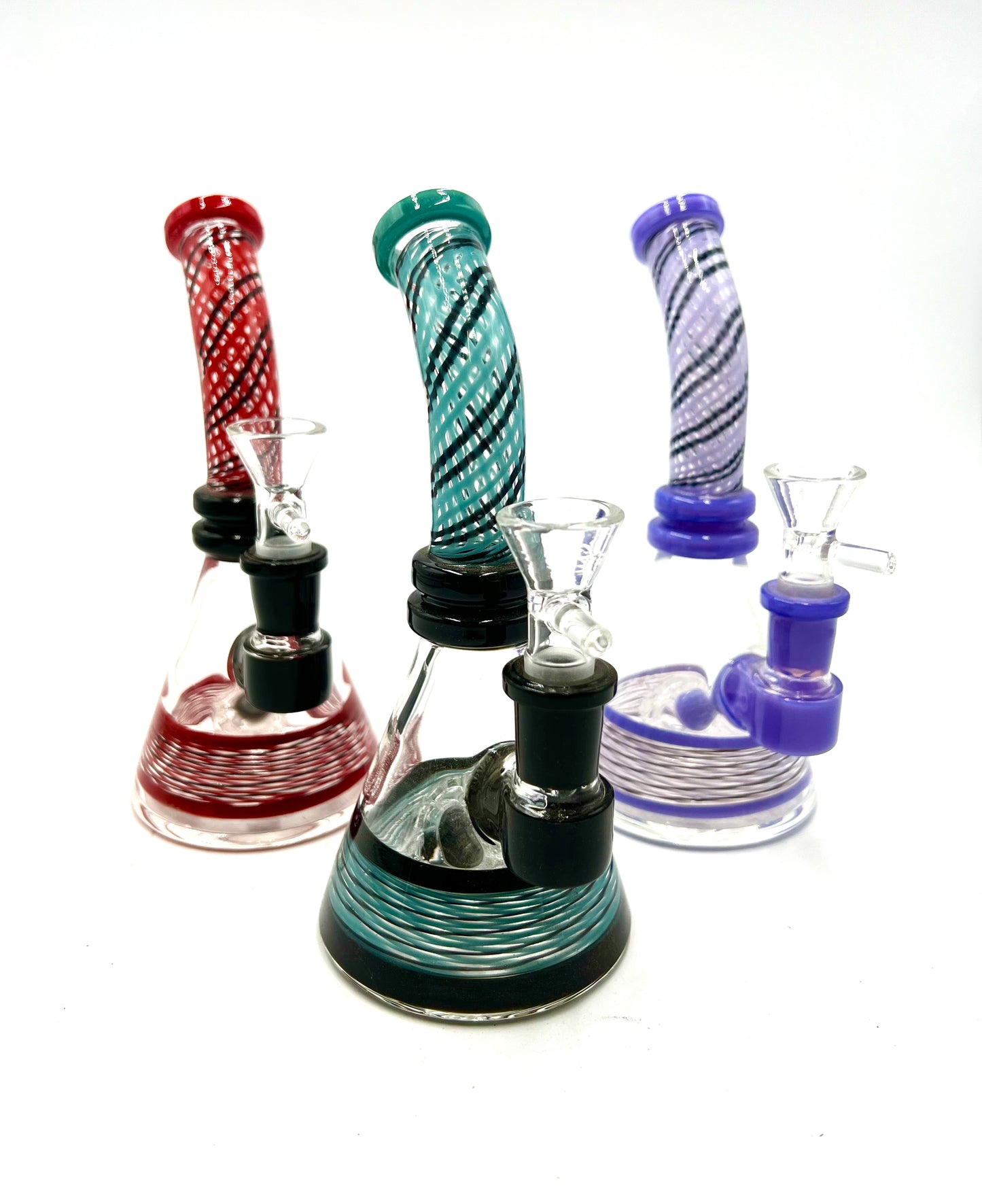 7" Criss Cross Pattern Curved Mouth Beaker Water Pipe