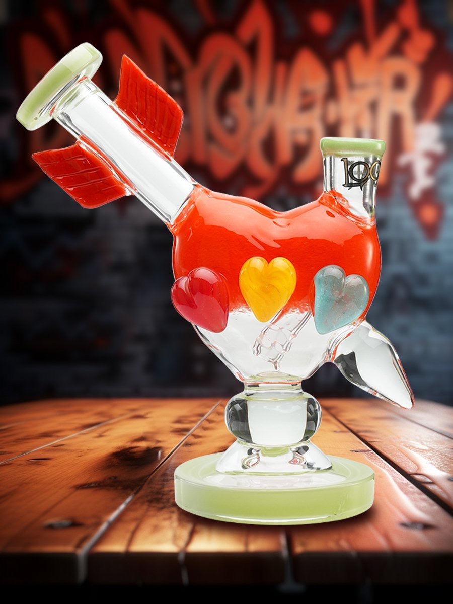 Lookah Bong 7.5" Cupid's Heart Water Pipe Red